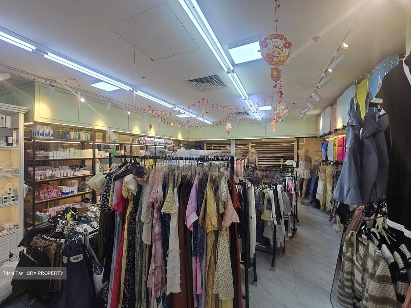 Peninsula Plaza (D6), Retail #456942941